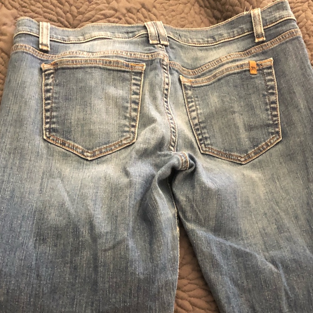 Joe’s cropped boyfriend jeans